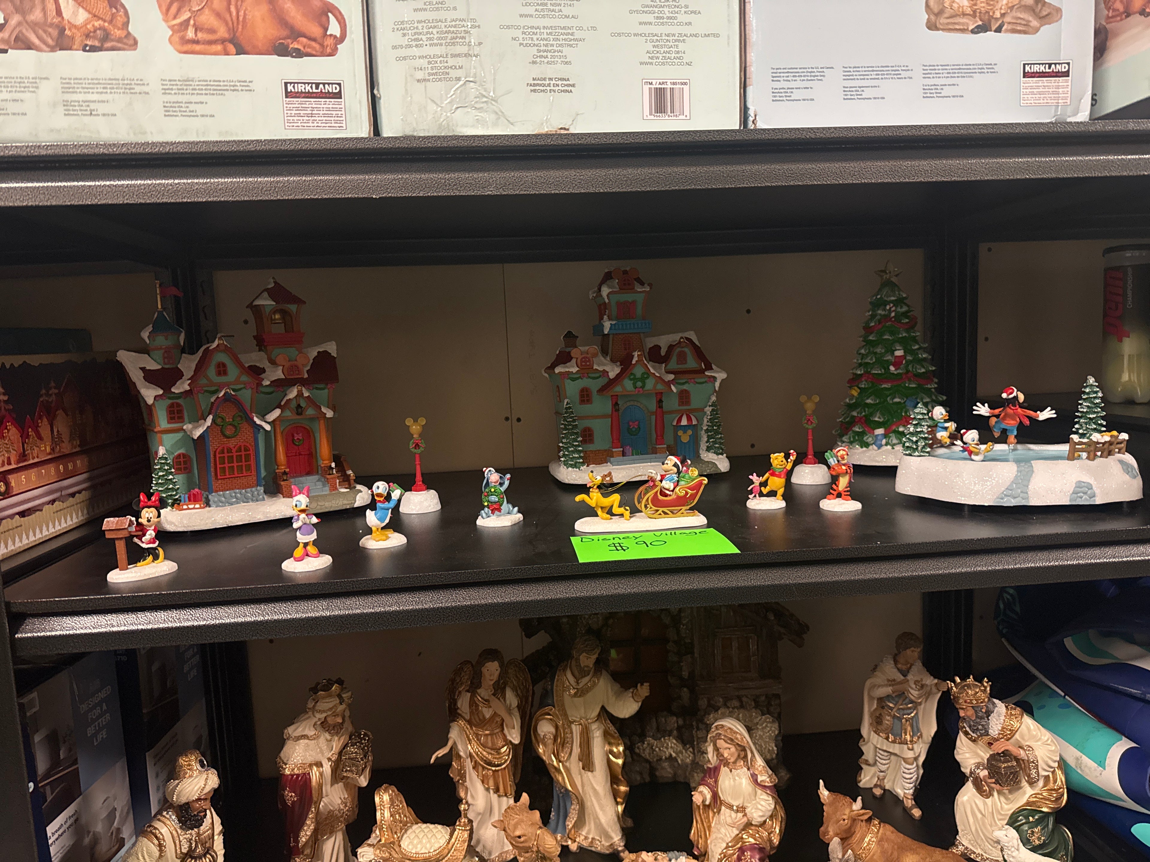 Disney Holiday Village