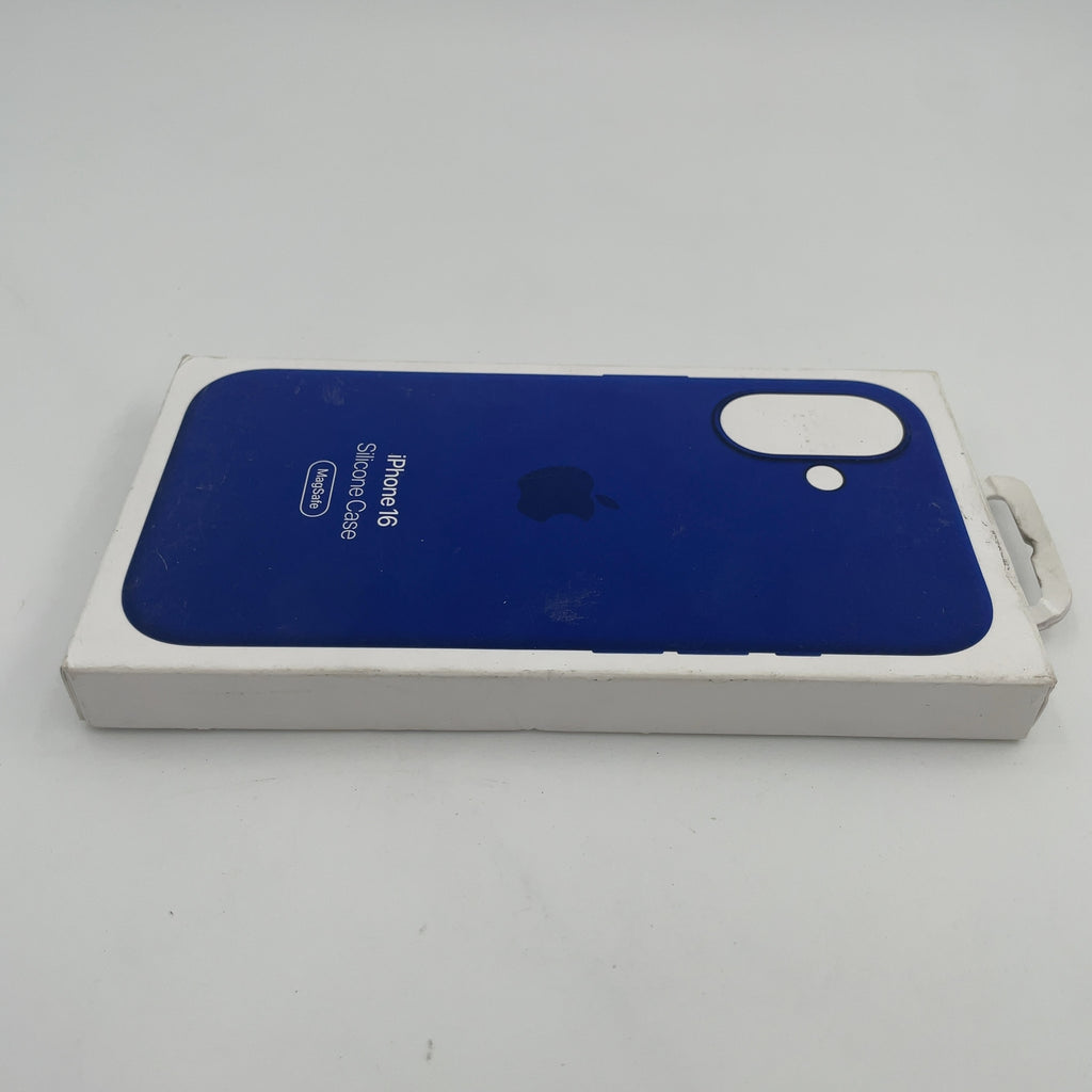 Apple Iphone 16 Silicone Case With Magsafe - Ultramarine