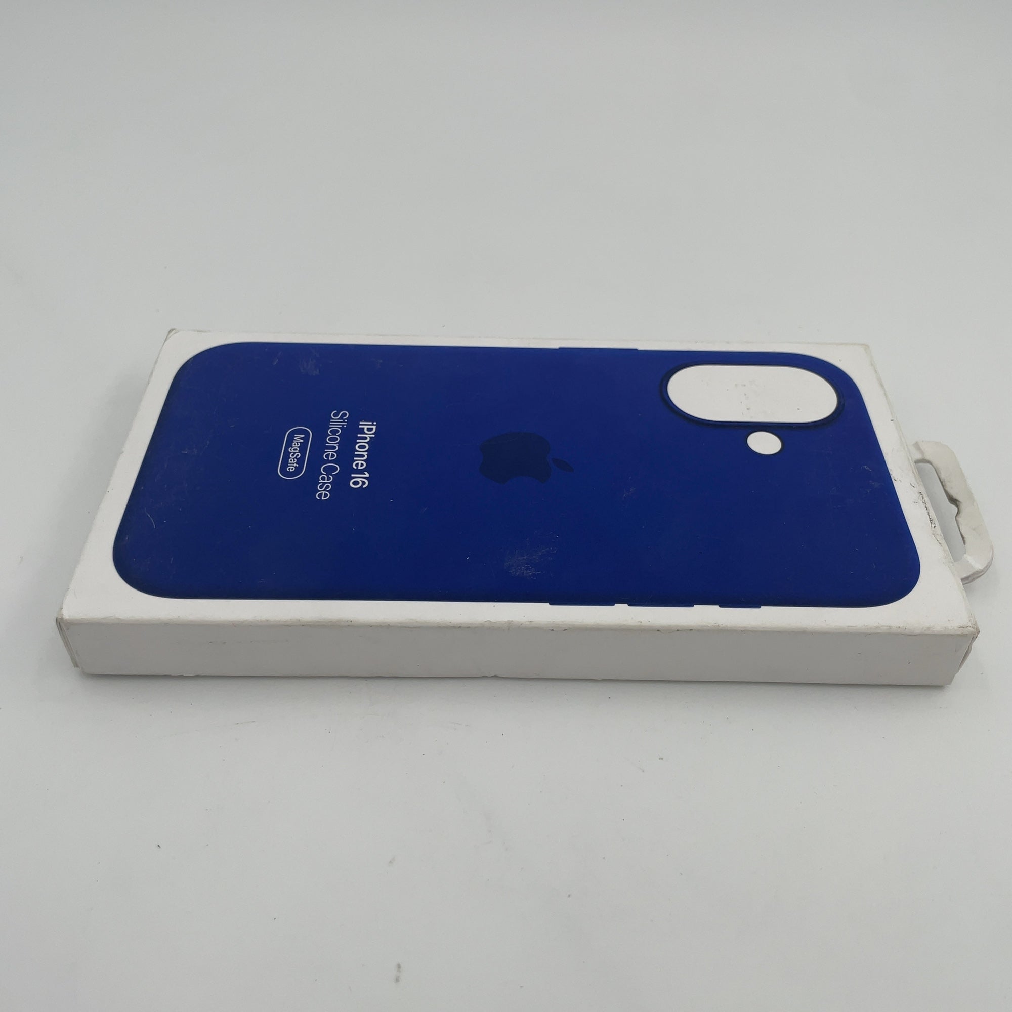 Apple Iphone 16 Silicone Case With Magsafe - Ultramarine