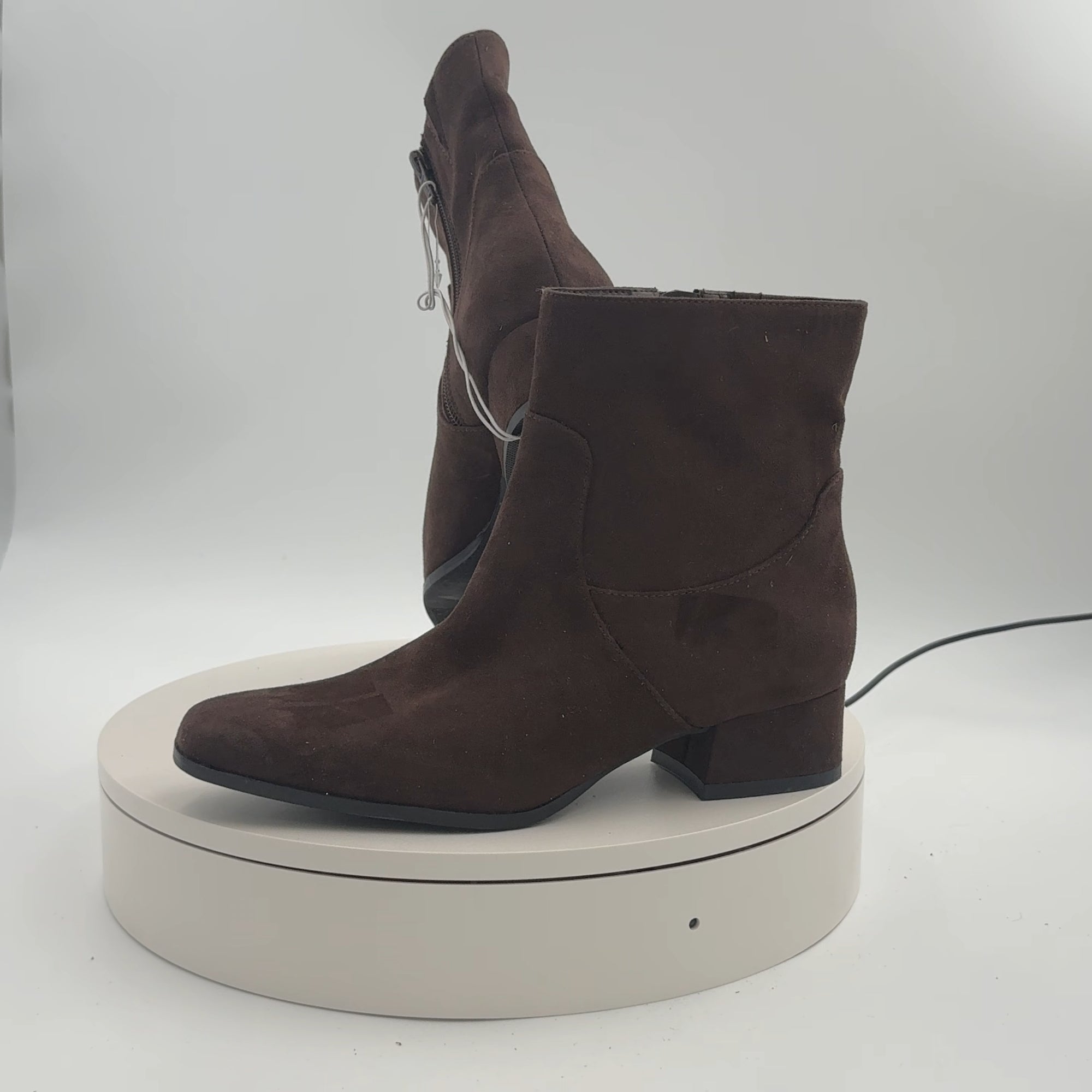 Women’s Coral Boots With Memory Foam Insole – Universal Thread Brown 6