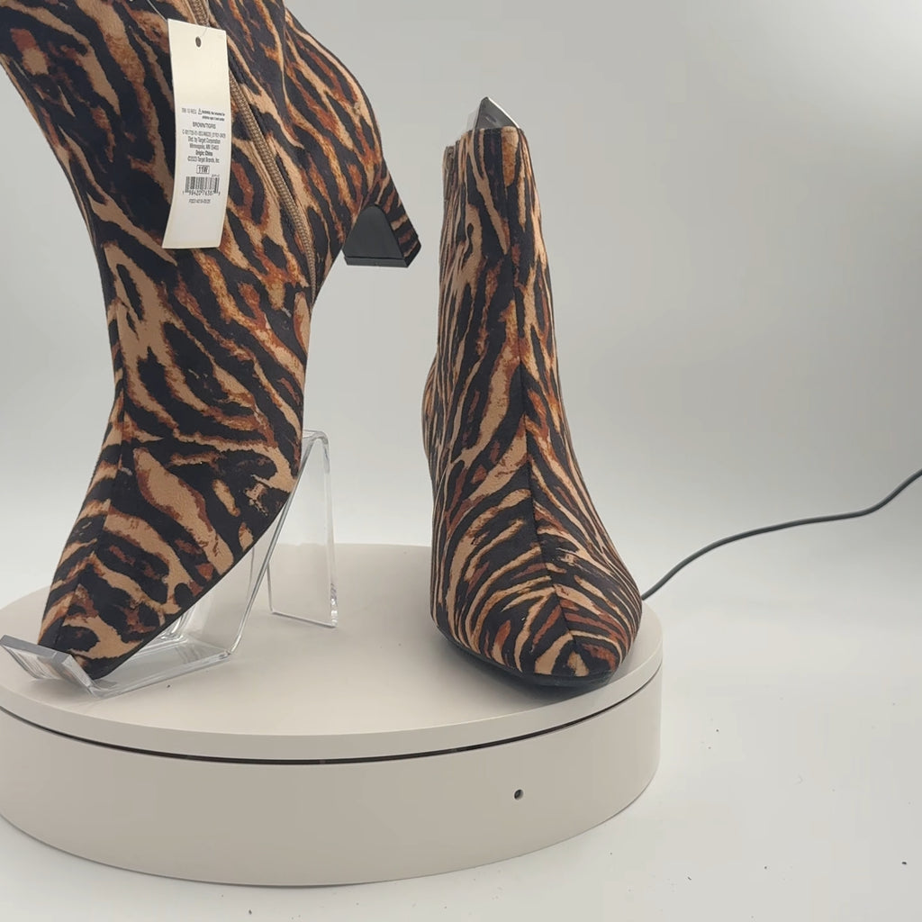 Women’s Wide Width Tigris Boots With Memory Foam Insole – A New Day Tiger Print 11W