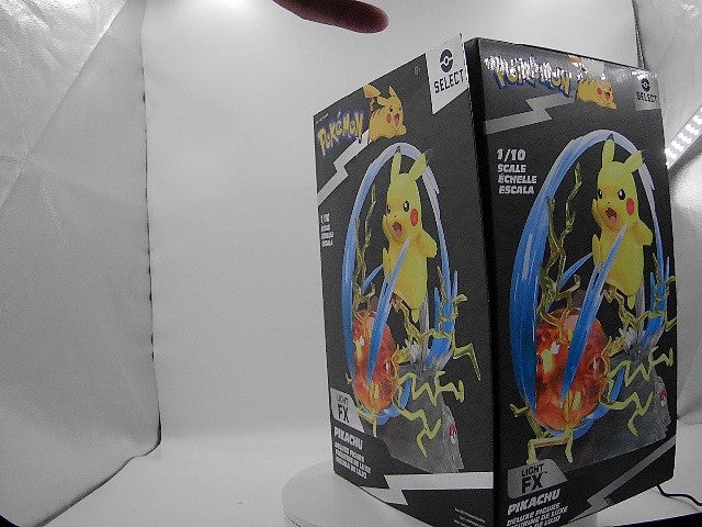 POKEMON FIGURINE 1.10TH