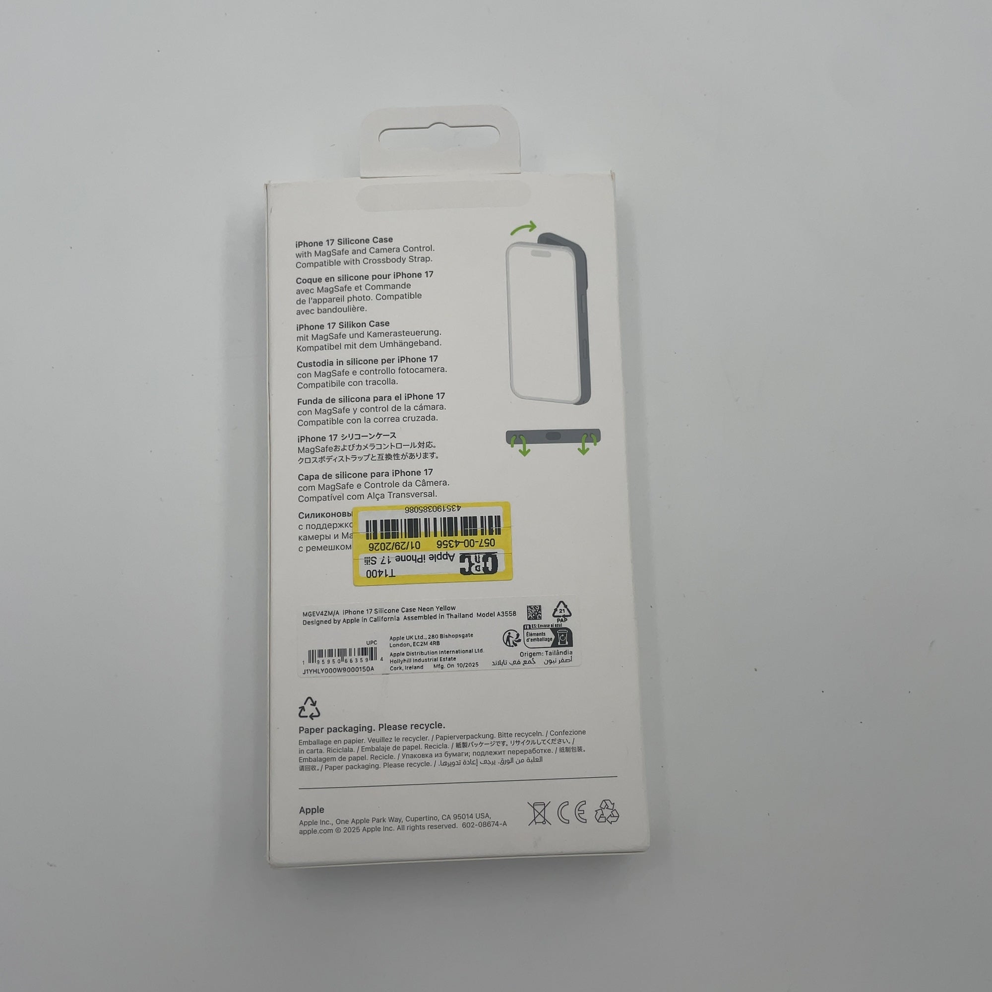 Apple Iphone 17 Silicone Case With Magsafe - Neon Yellow