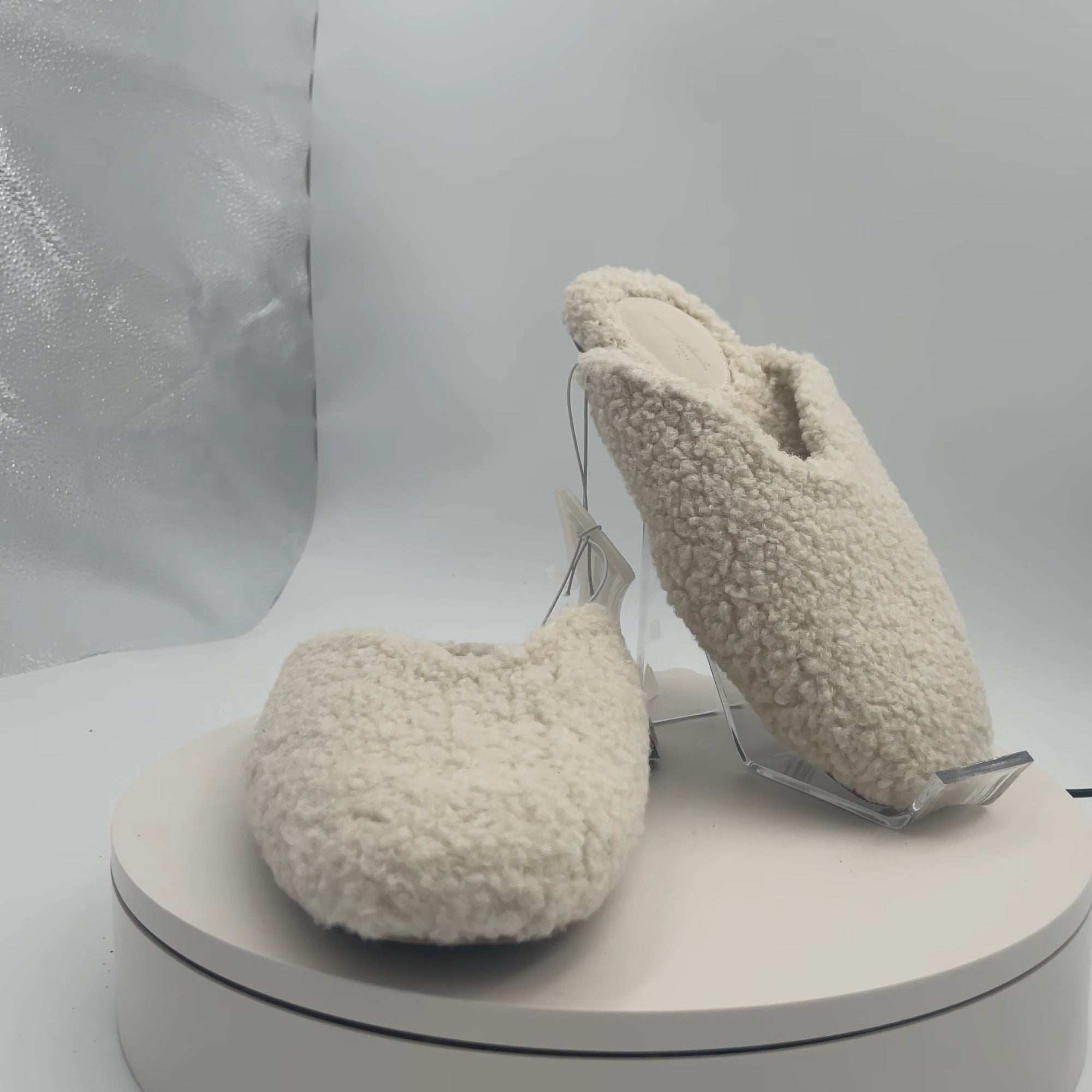 Women's Cozy Alpine Kylar Mule Slippers - Universal Thread Off-White 8