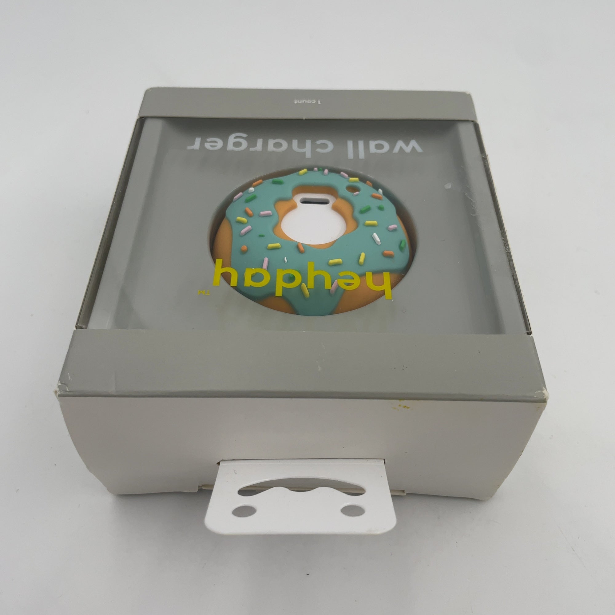 Single Port Usb-C Wall Charger - Heyday Doughnut: 15W Output, Short Circuit Protection, Charge Indicator Light