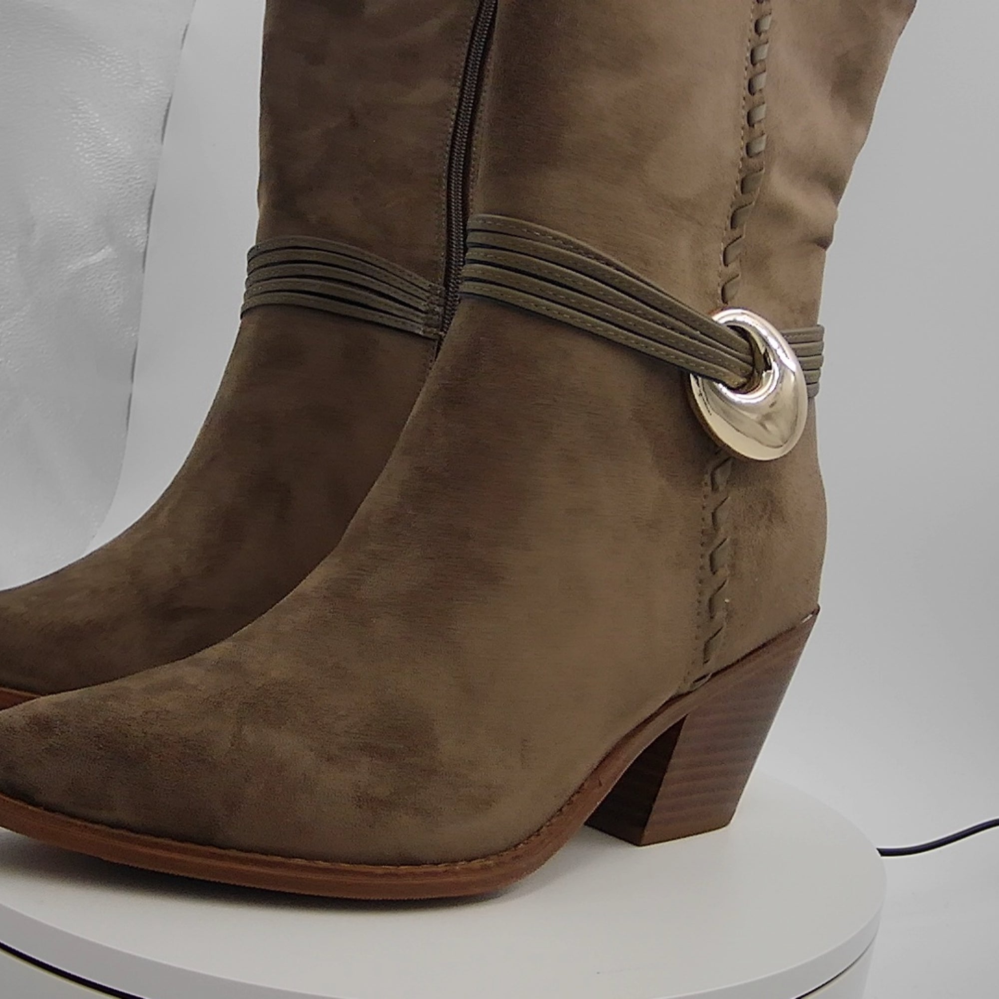 Women's Rio Whip Stitch Tall Western Boots With Memory Foam Insole - Universal Thread Dark Taupe 8.5
