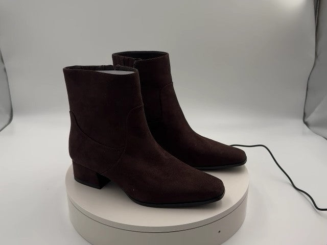Women’s Coral Boots with Memory Foam Insole – Universal Thread Brown 7