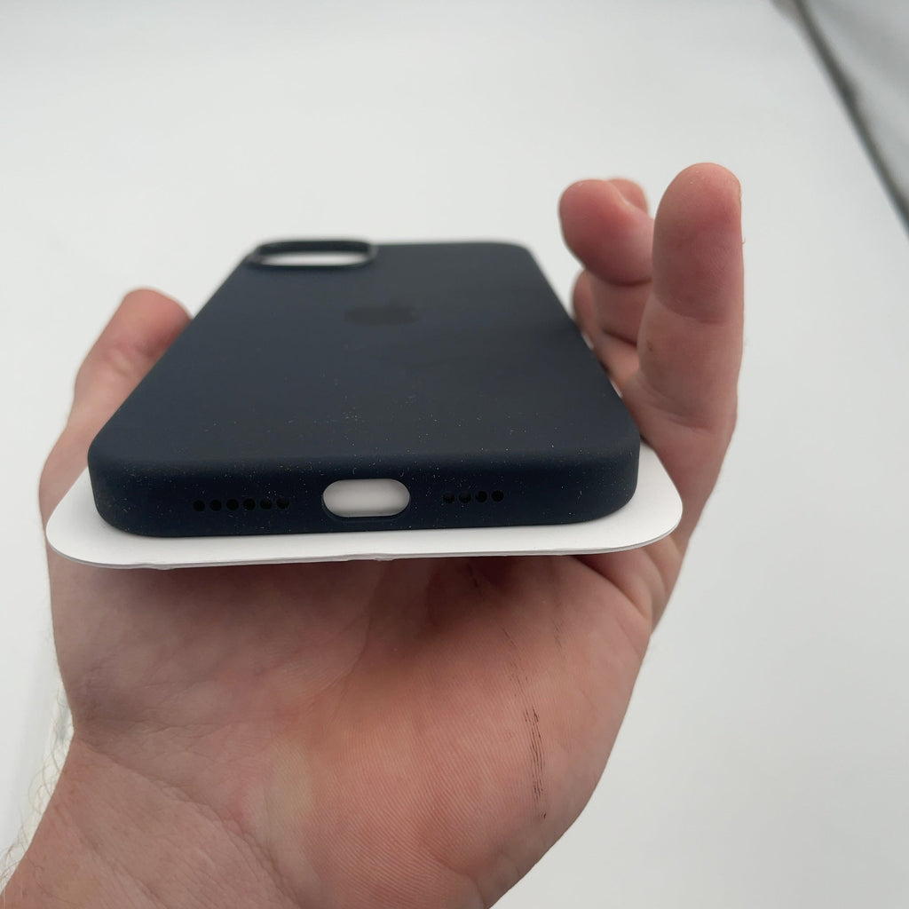 Apple Iphone 14 Plus Silicone Case With Magsafe - Midnight