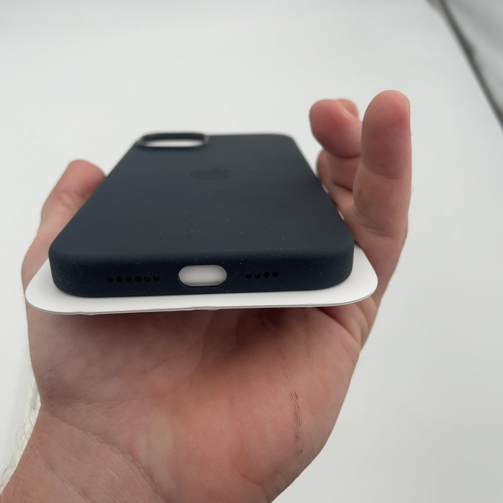 Apple Iphone 14 Plus Silicone Case With Magsafe - Midnight