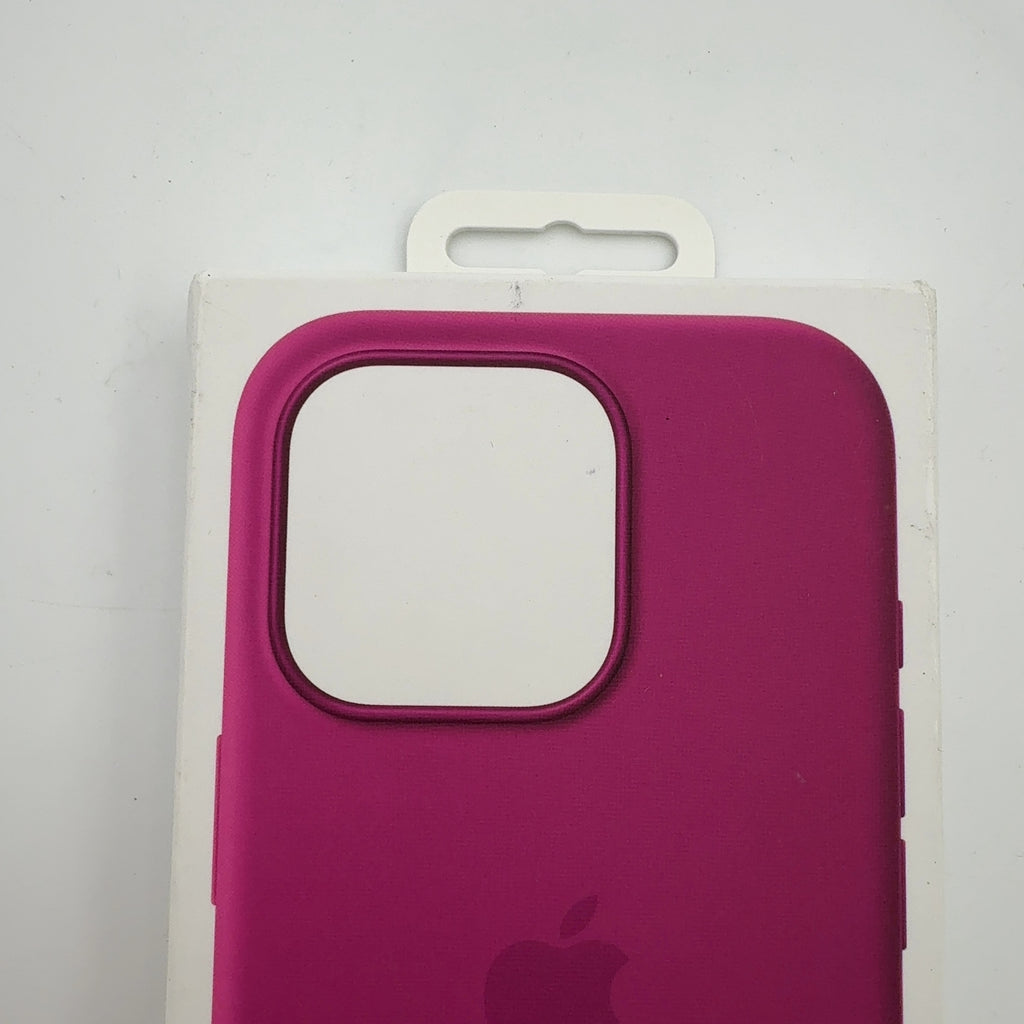 Apple Iphone 16 Pro Silicone Case With Magsafe - Fuchsia
