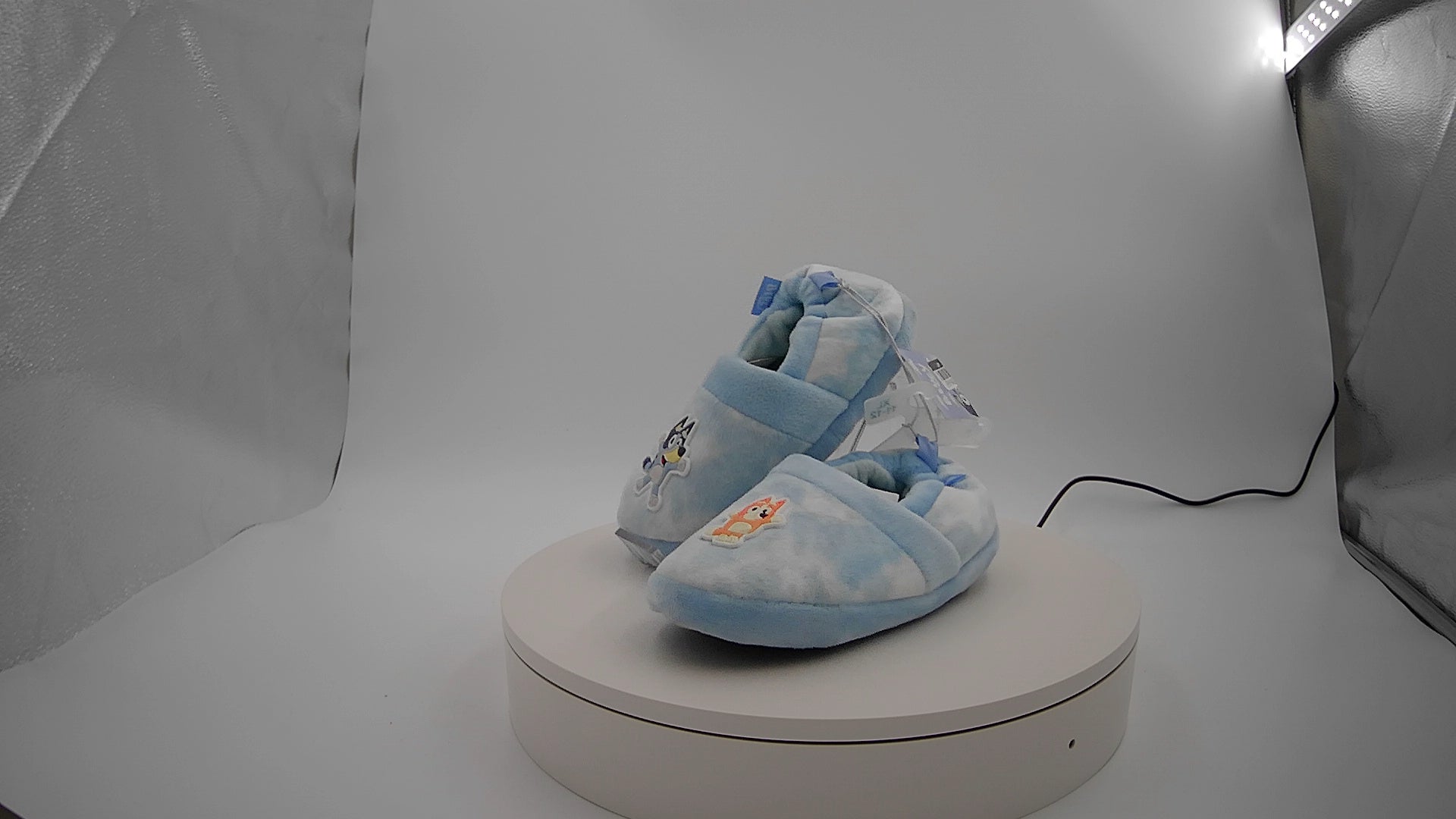 Toddler Bluey Cloud Slippers - Blue XL: Indoor/Outdoor, Animal Icon, Slip On