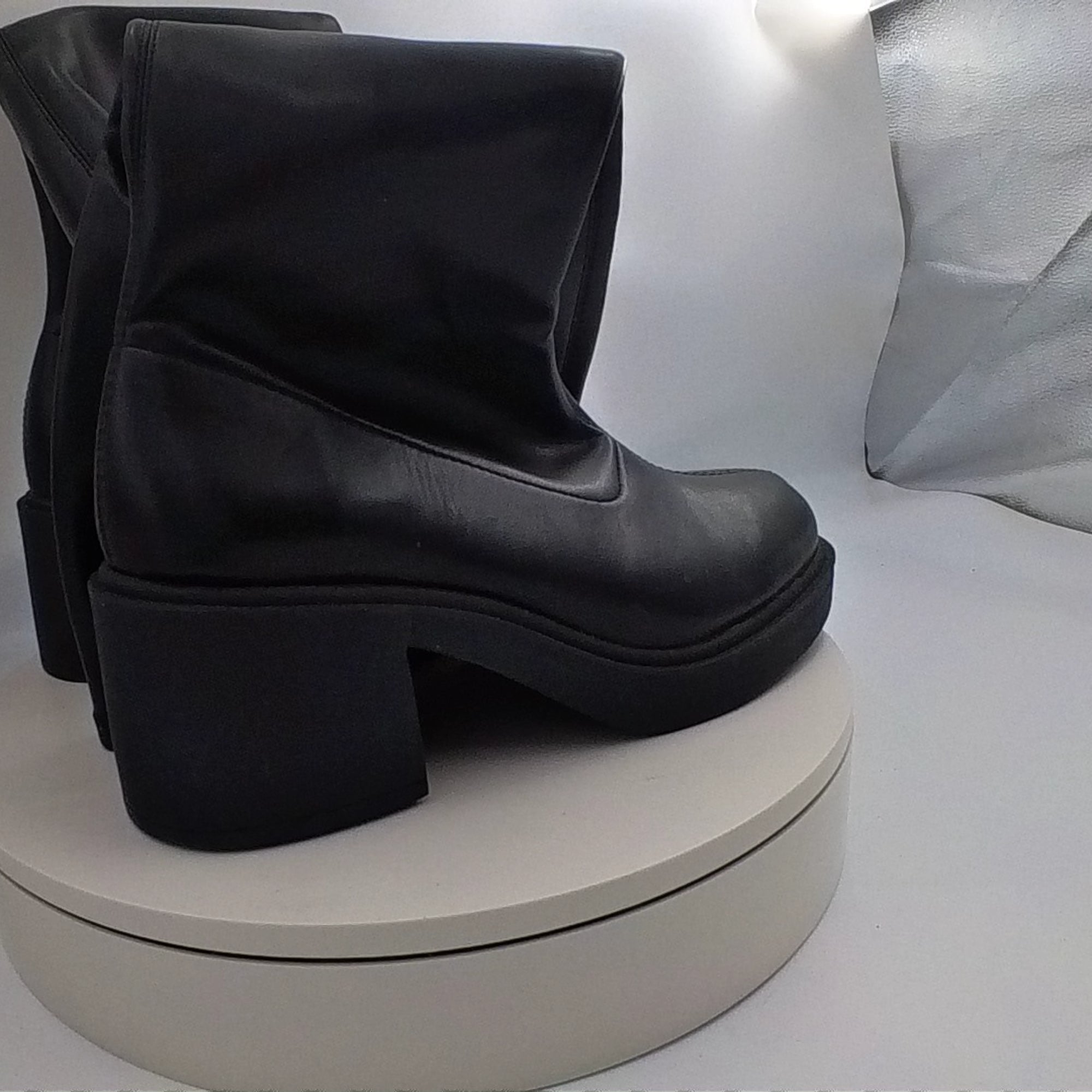 Women's Danika Stretch Tall Combat Boots With Memory Foam Insole - Wild Fable Black 8.5 - Like New U001