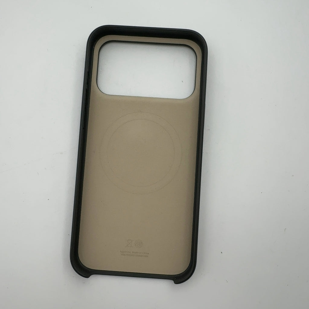 Beats iPhone 17 Pro Max Case with MagSafe and Camera Control — Granite Gray