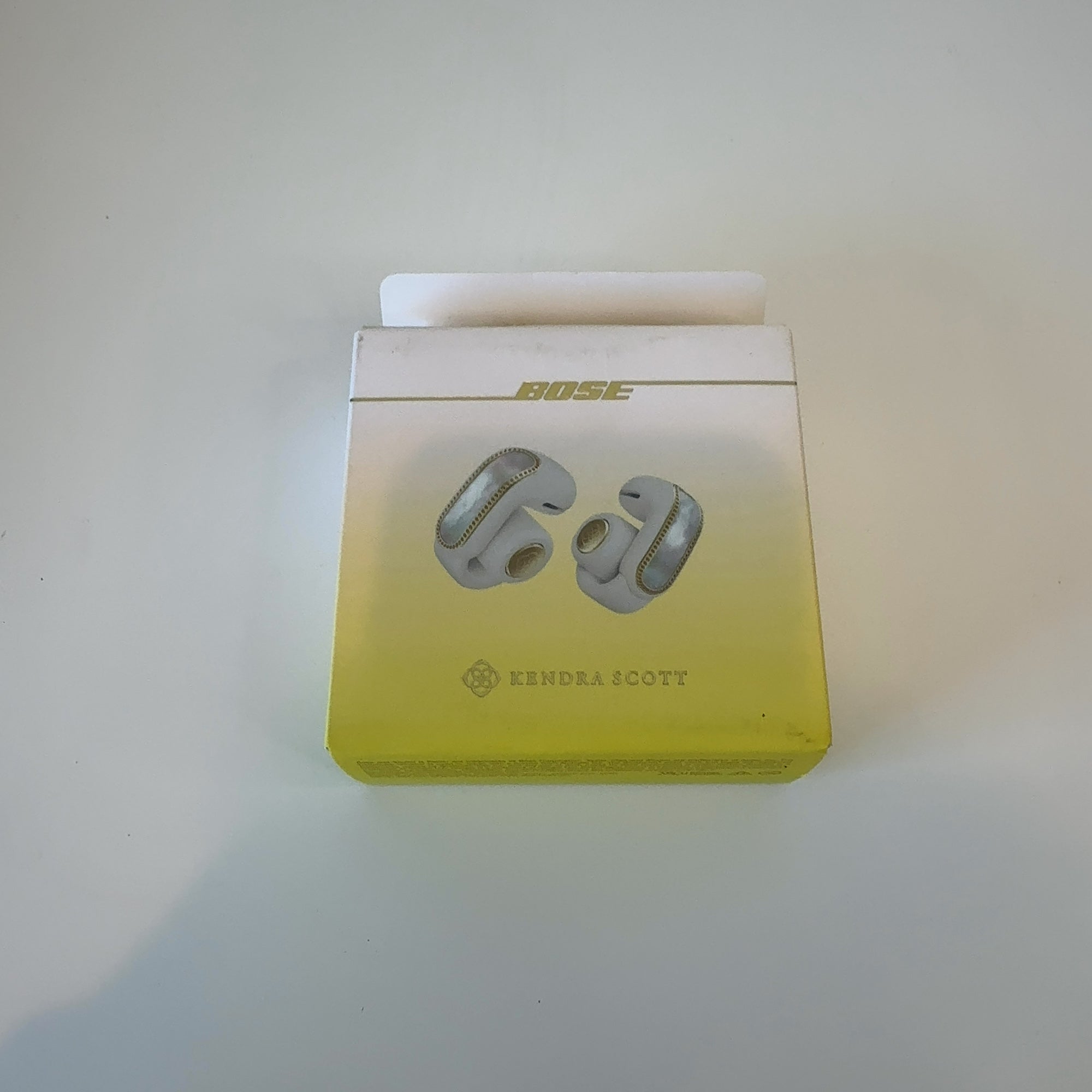 Bose X Kendra Scott Ultra Open Earbuds - Mother Of Pearl