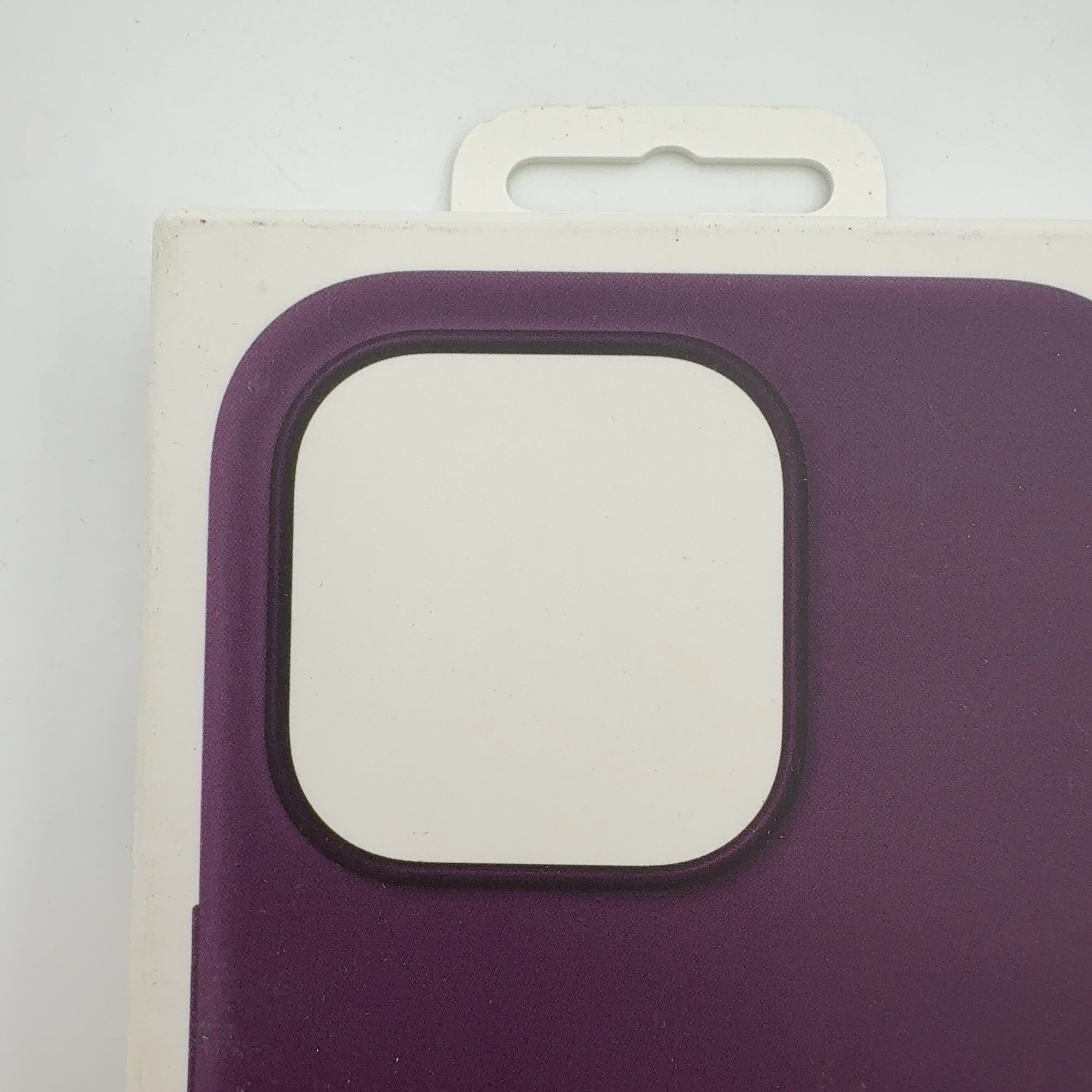 Apple Iphone 16 Pro Silicone Case With Magsafe - Plum
