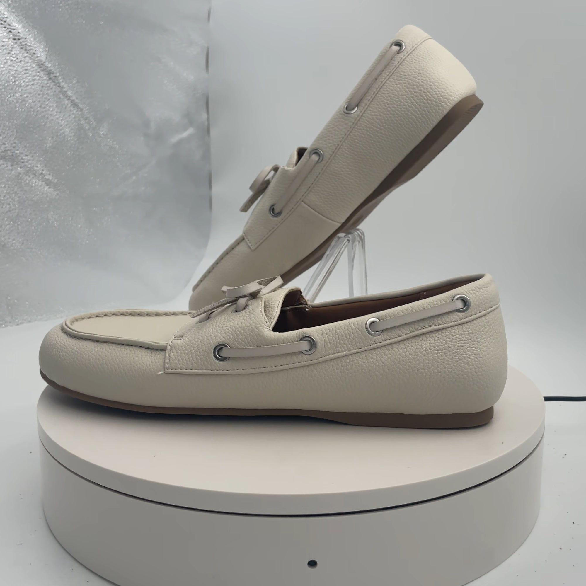 Women's Midge Boat Shoe Flats With Memory Foam Insole - Universal Thread Off-White 11: Pull-On, Contoured Footbed