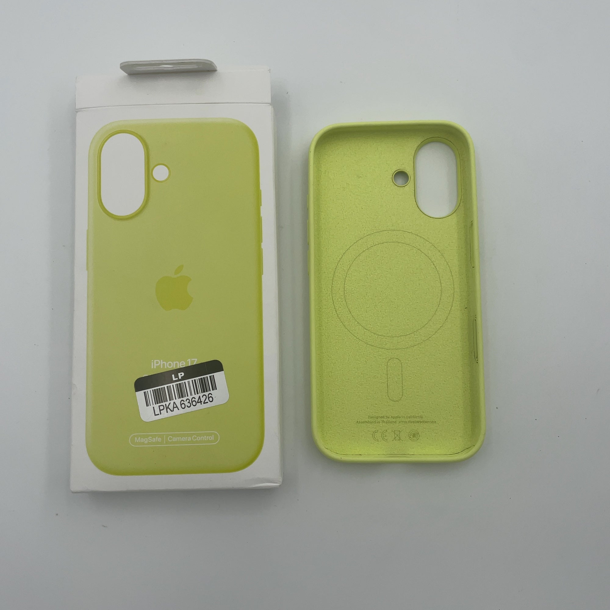 Apple Iphone 17 Silicone Case With Magsafe - Neon Yellow