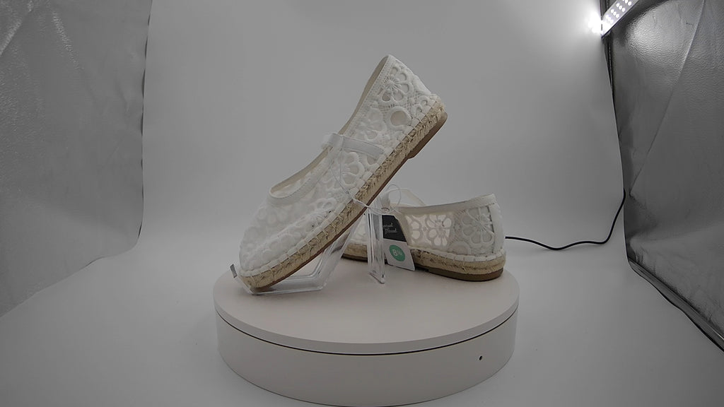 Women's Celia Floral Lace Mary Jane Espadrille Flat with Memory Foam Insole - Universal Thread White 8.5: Breathable Mesh Upper