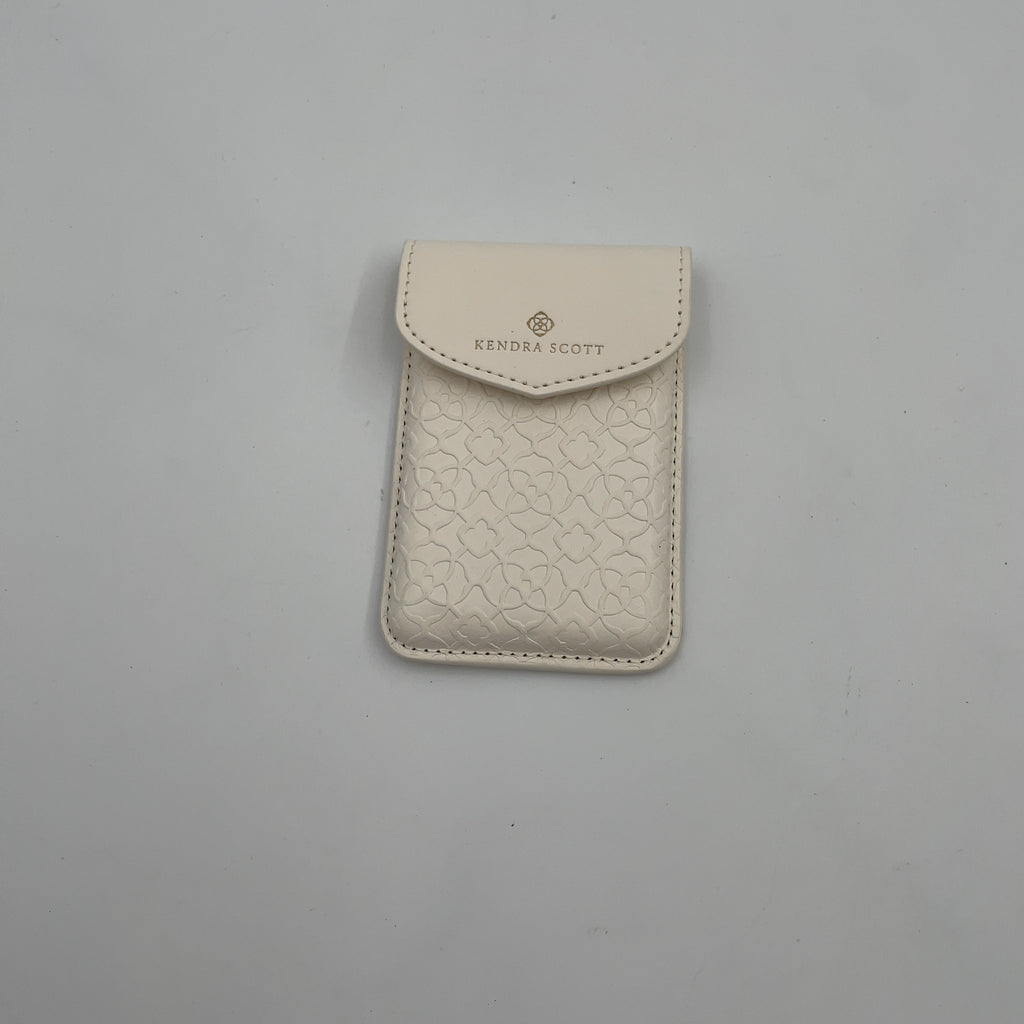 Kendra Scott Magsafe Wallets - Ivory Filigree