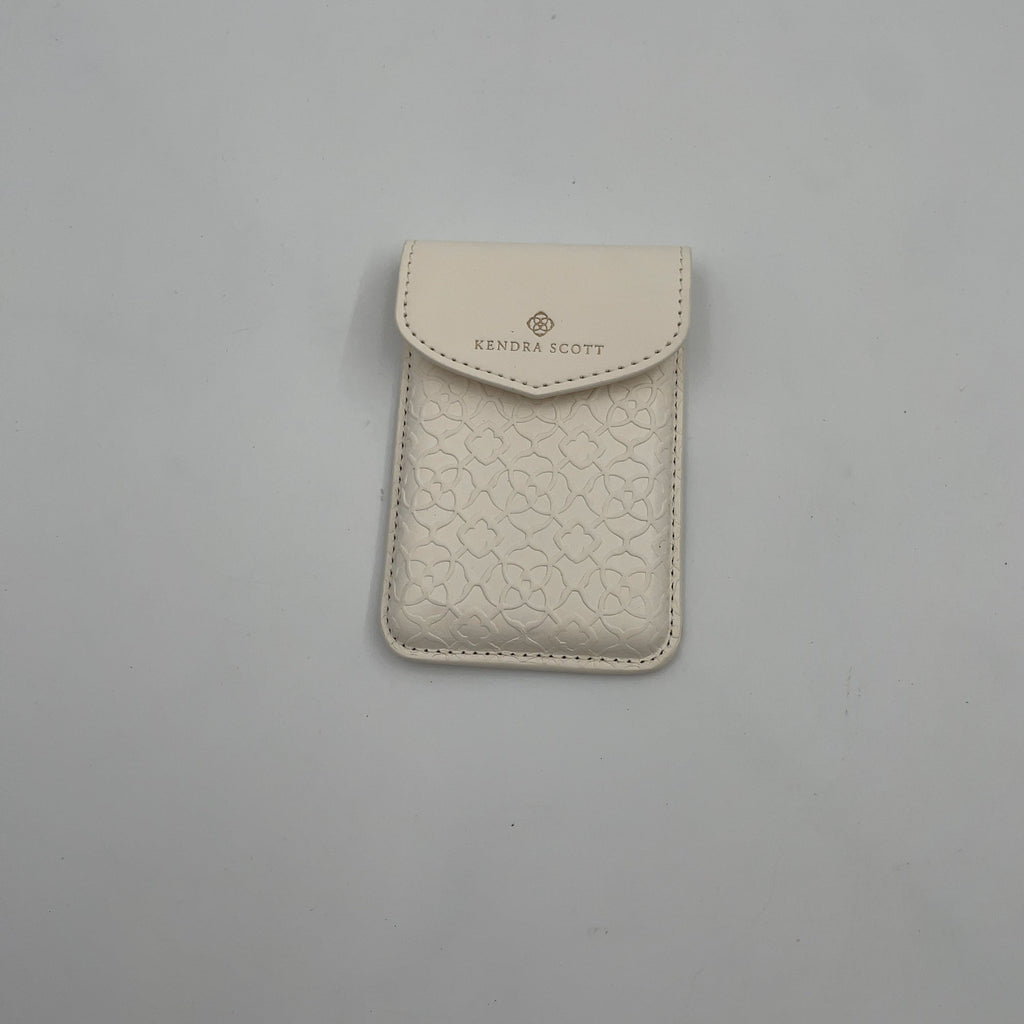 Kendra Scott Magsafe Wallets - Ivory Filigree