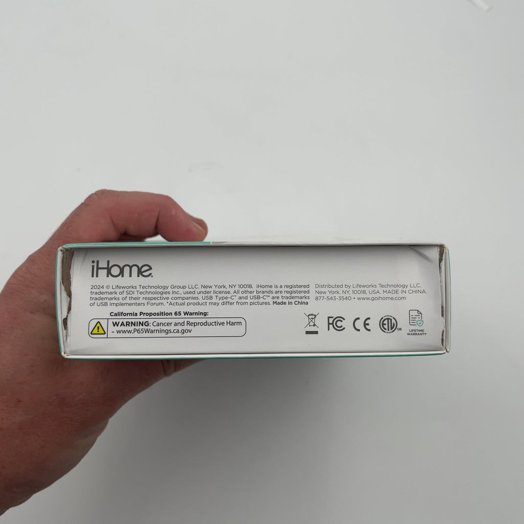 Ihome 140W Gan Charger, 3 Usb-C Power Delivery Ports & 1 Usb-A, 4-Port Compact Wall Charger For Laptop, White