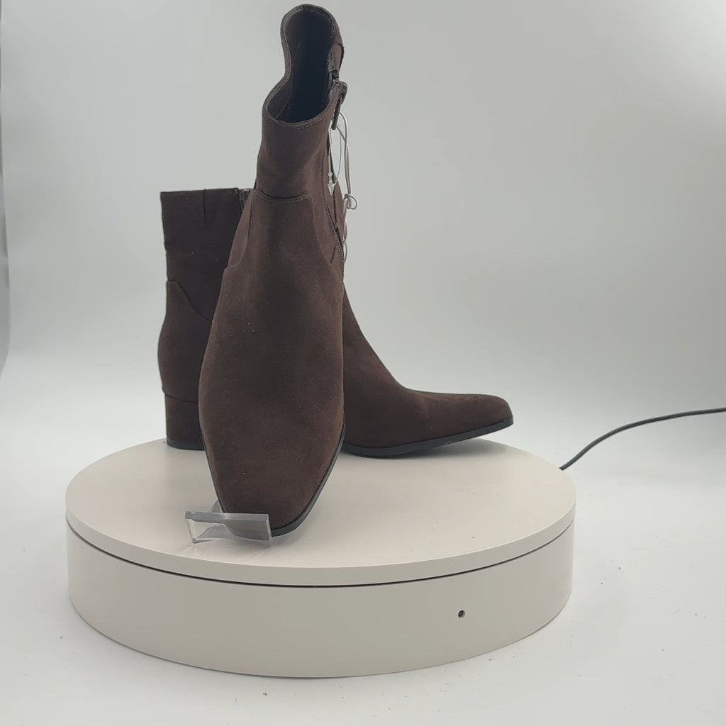 Women’s Coral Boots With Memory Foam Insole – Universal Thread Brown 6