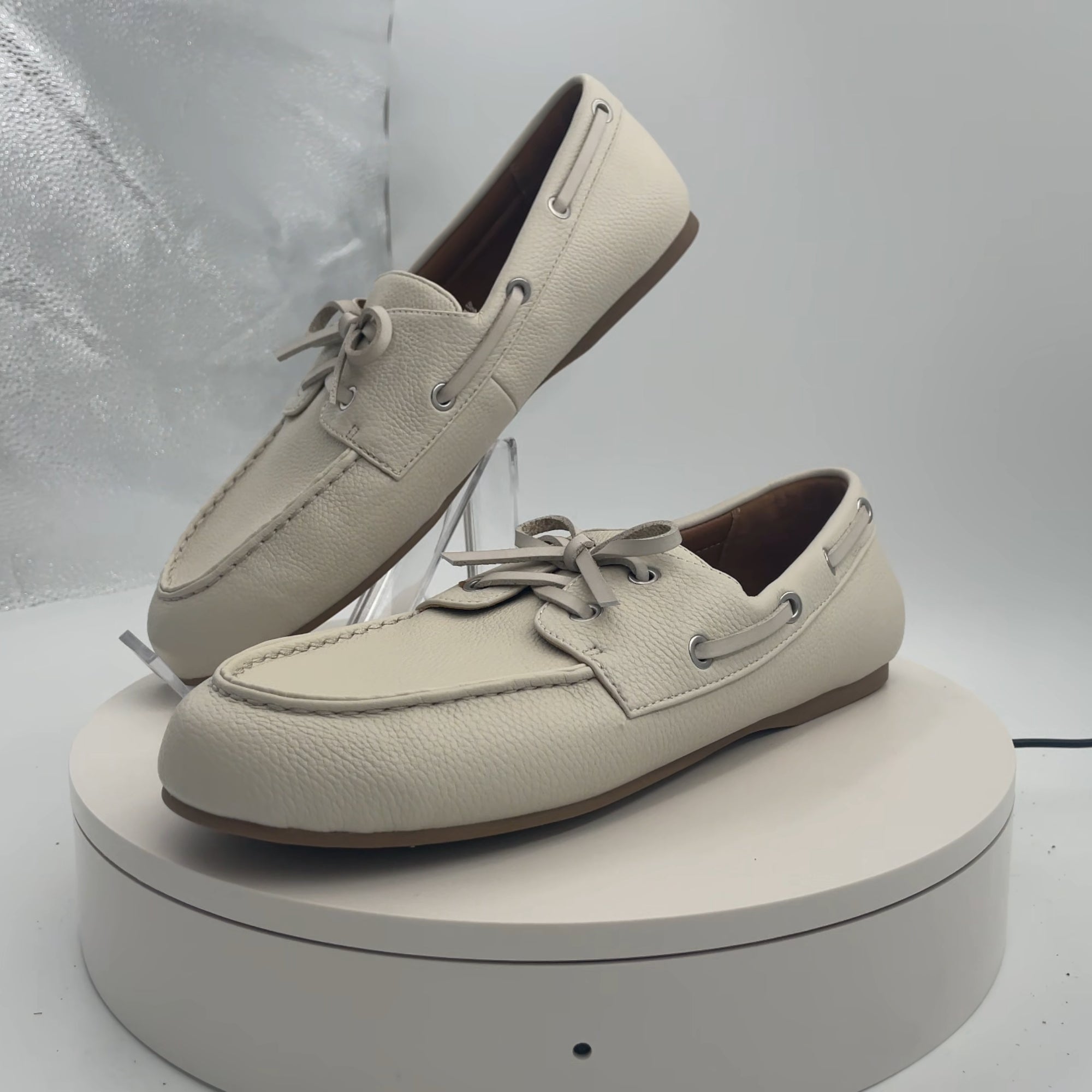 Women's Midge Boat Shoe Flats With Memory Foam Insole - Universal Thread Off-White 11: Pull-On, Contoured Footbed