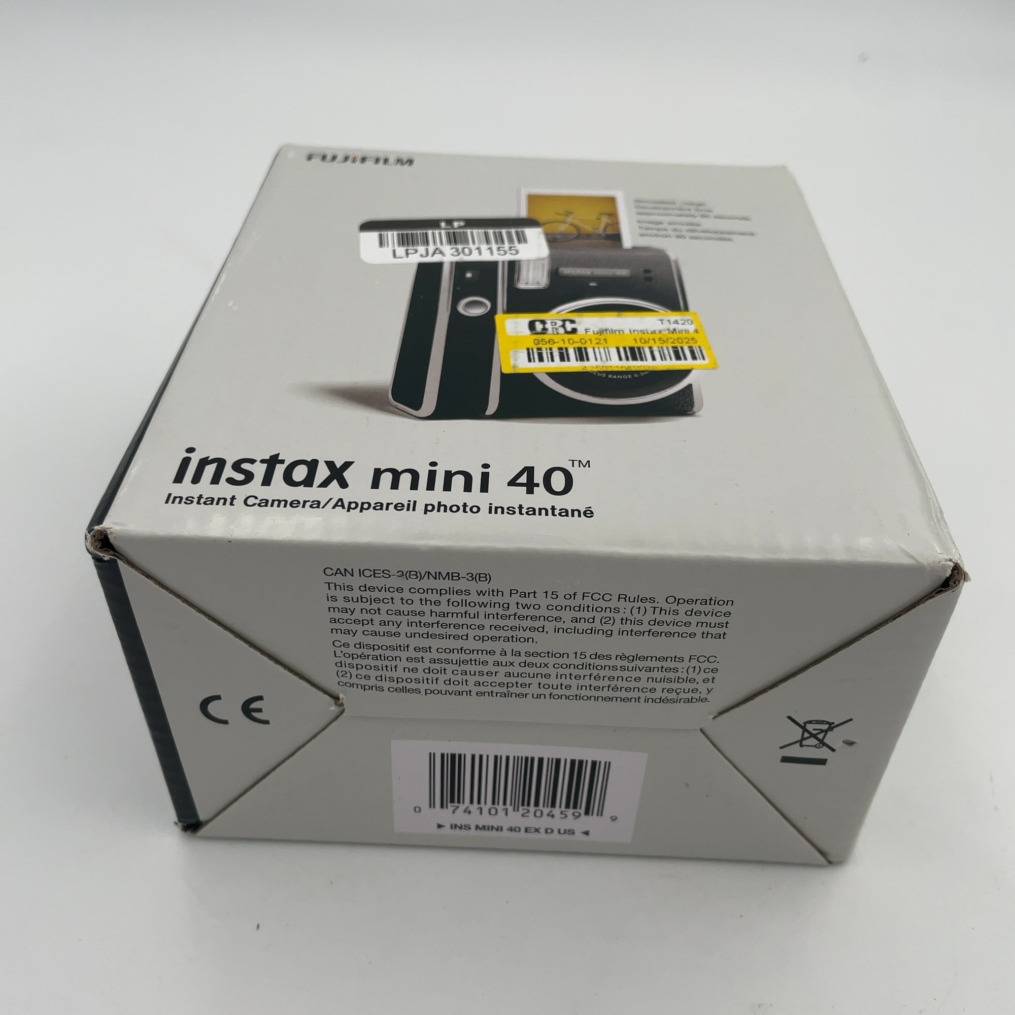 Fujifilm Instax Mini 40 Camera - Black: Automatic Focus, Built-In Flash, Instant Film Format