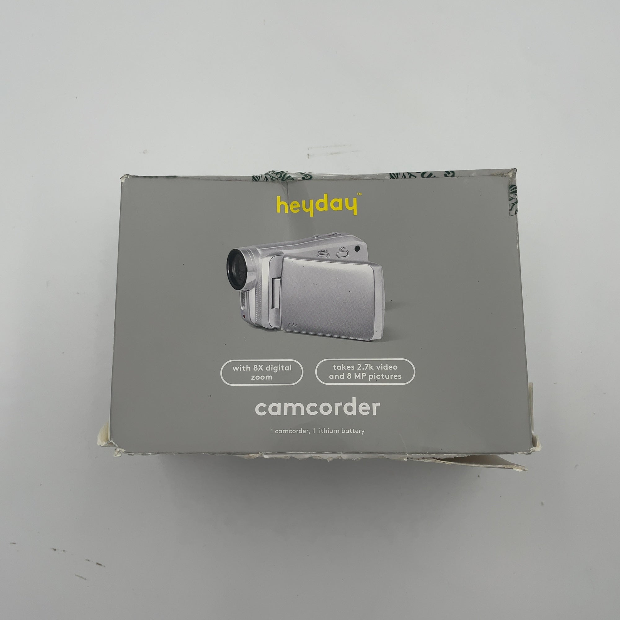 8Mp Camcorder - Heyday Silver: Built-In Microphone, 512Gb Storage, 2.7K Video