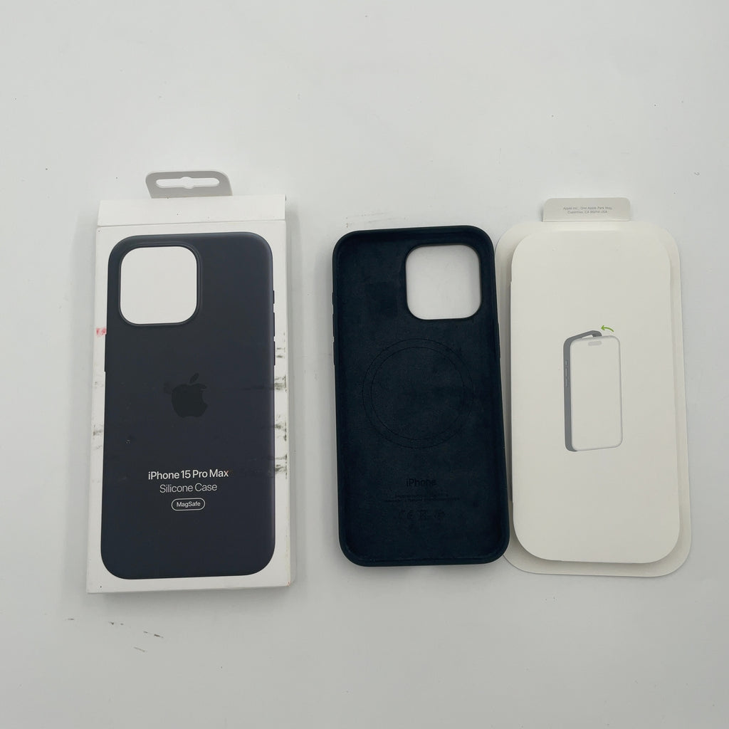 Apple Iphone 15 Pro Max Silicone Case With Magsafe - Black