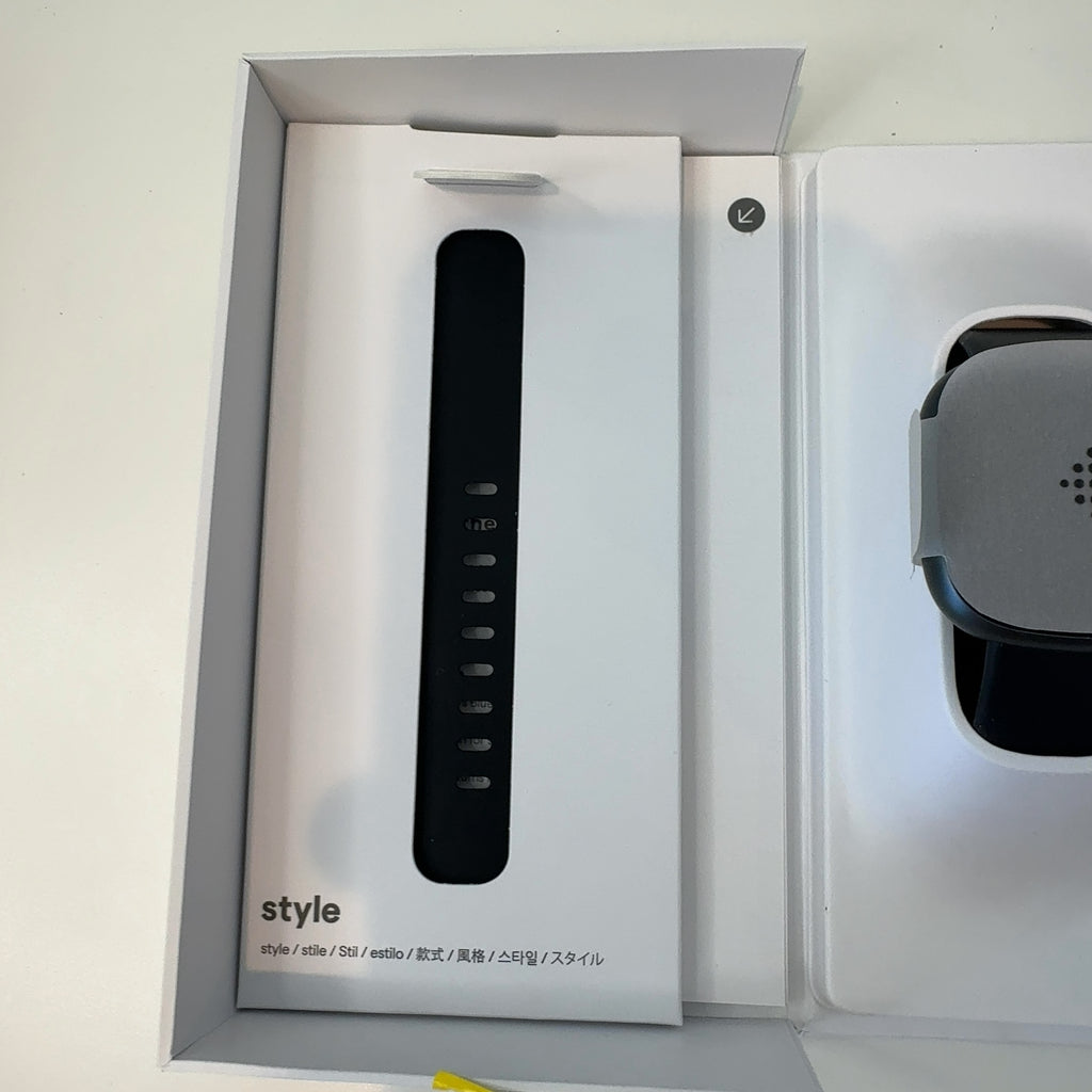 Fitbit Versa 4 Smartwatch - Graphite Aluminum With Black Band