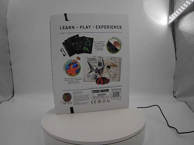VIRTUAL REALITY HEADSET