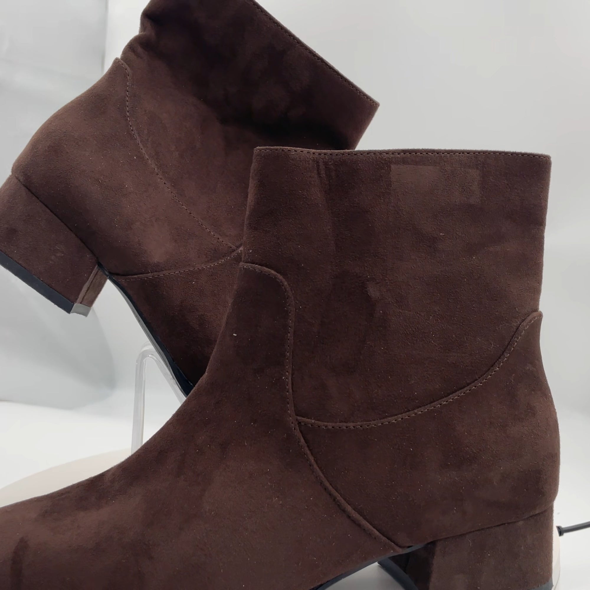 Women’s Coral Boots With Memory Foam Insole – Universal Thread Brown 6.5