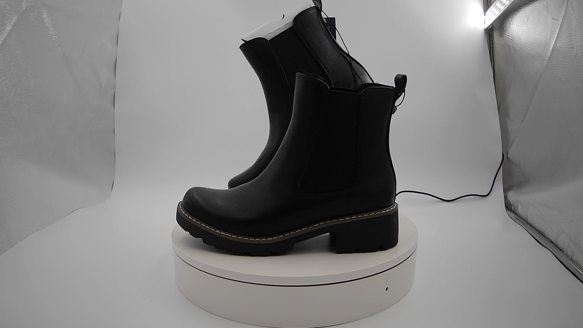 Women's Celina Ankle Chelsea Boots with Memory Foam Insole - Universal Thread Black 7W: Ankle Height, Block Heel