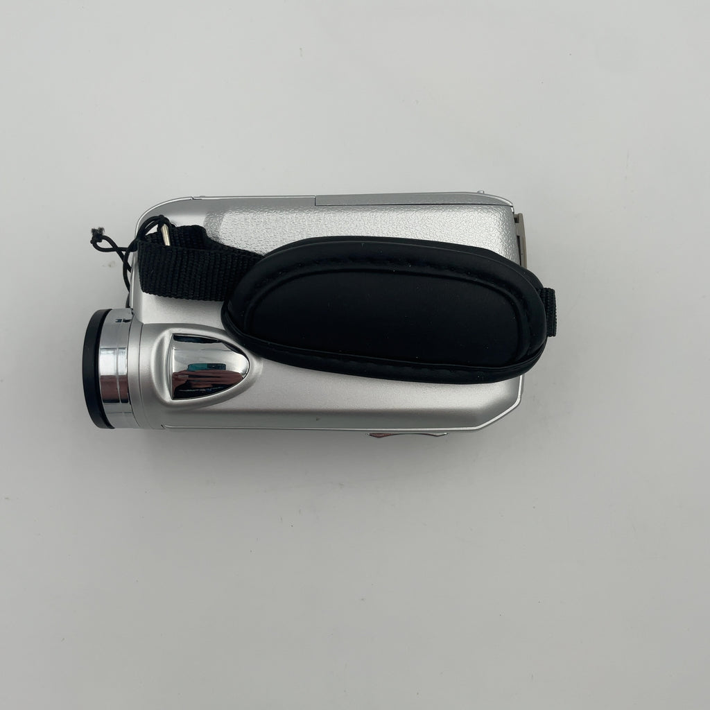 8Mp Camcorder - Heyday Silver: Built-In Microphone, 512Gb Storage, 2.7K Video