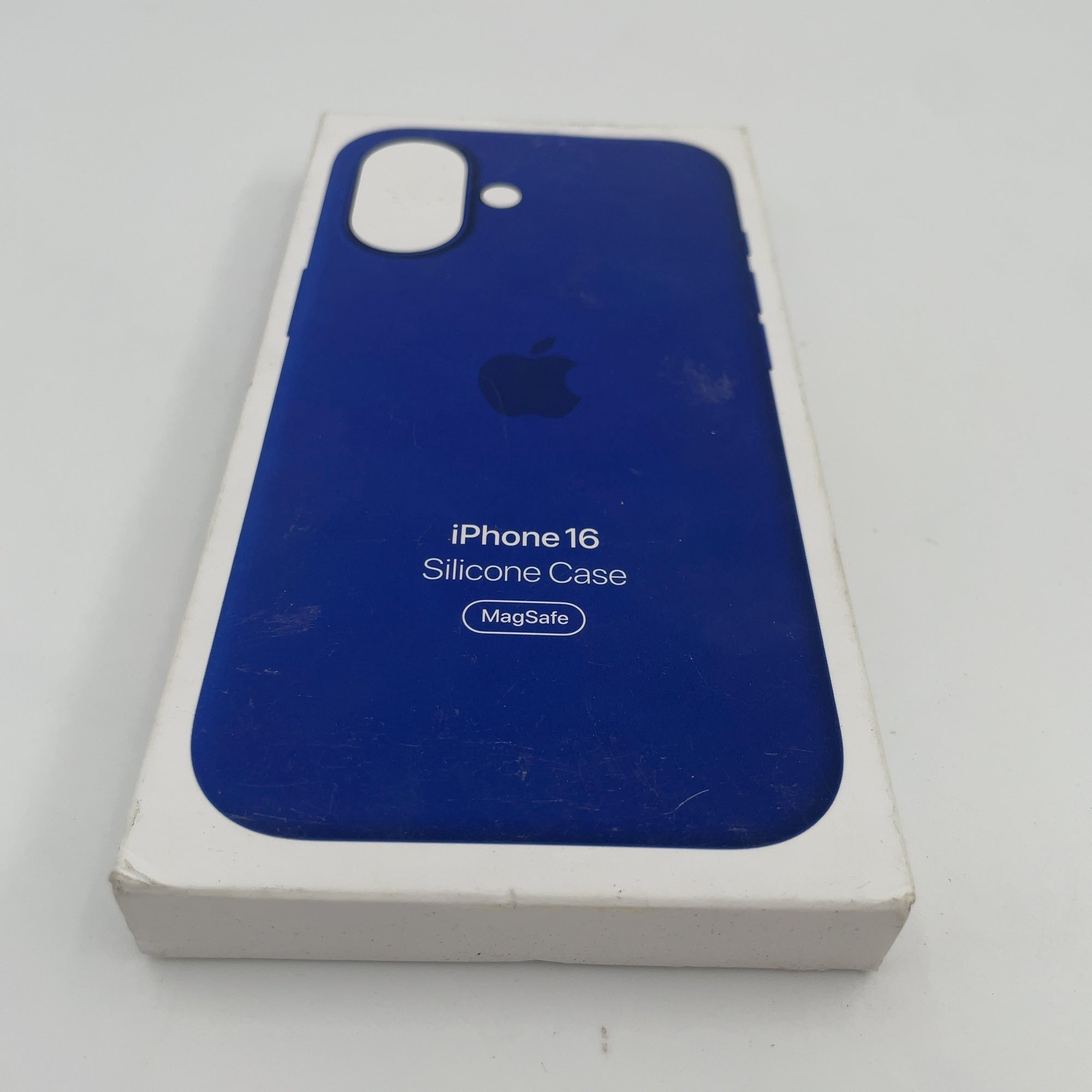 Apple Iphone 16 Silicone Case With Magsafe - Ultramarine