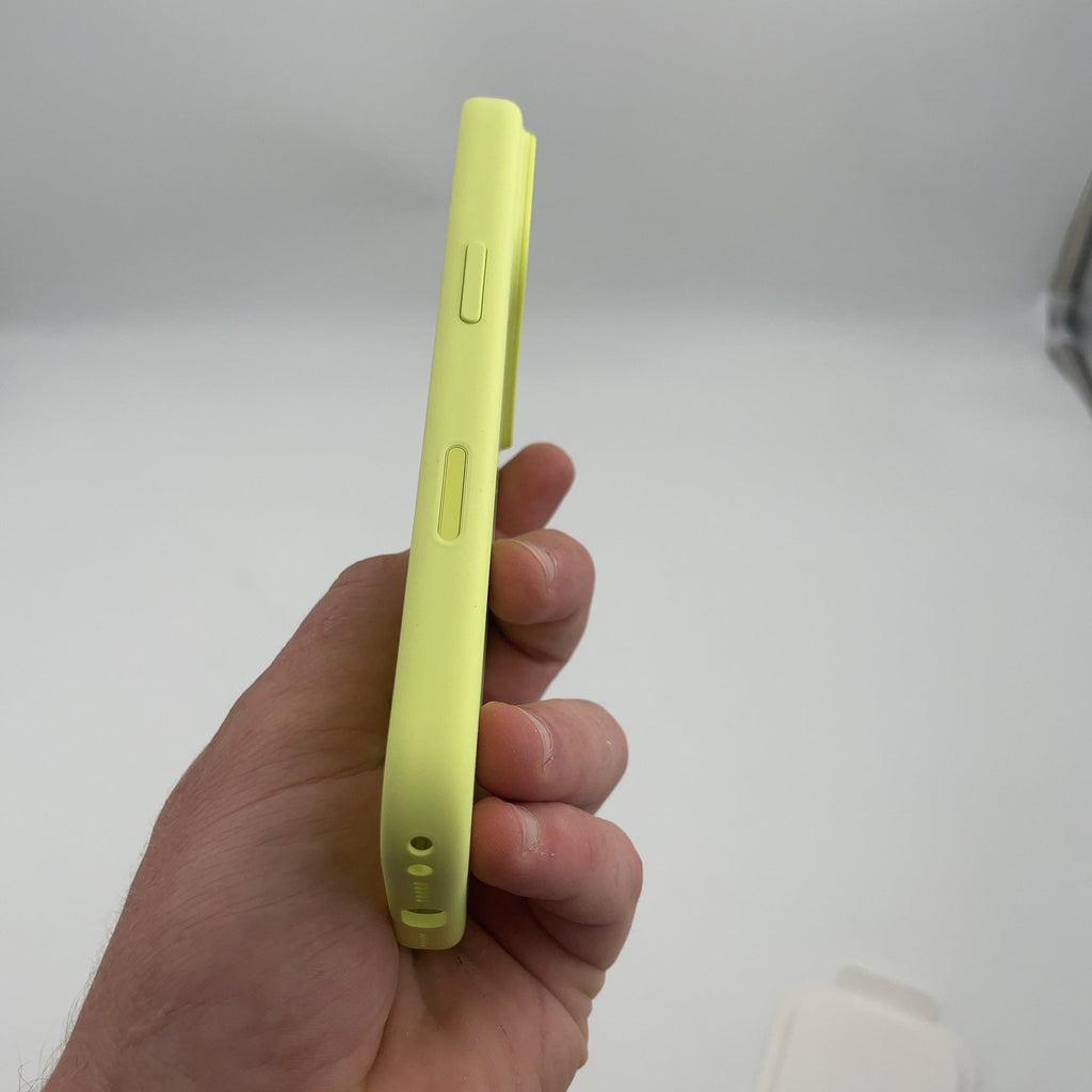 Apple Iphone 17 Pro Silicone Case With Magsafe – Neon Yellow