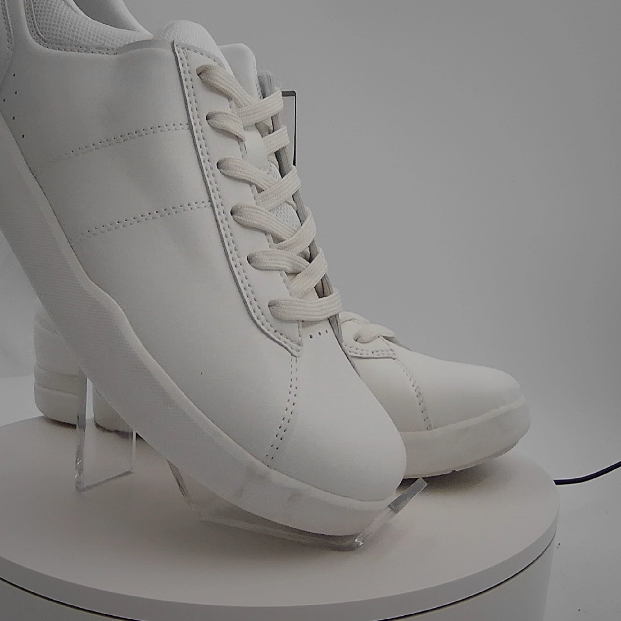 Men's Scout Sneakers - Goodfellow & Co White 11: Lace-Up, Cushioned Footbed, Mesh Construction, Medium Width