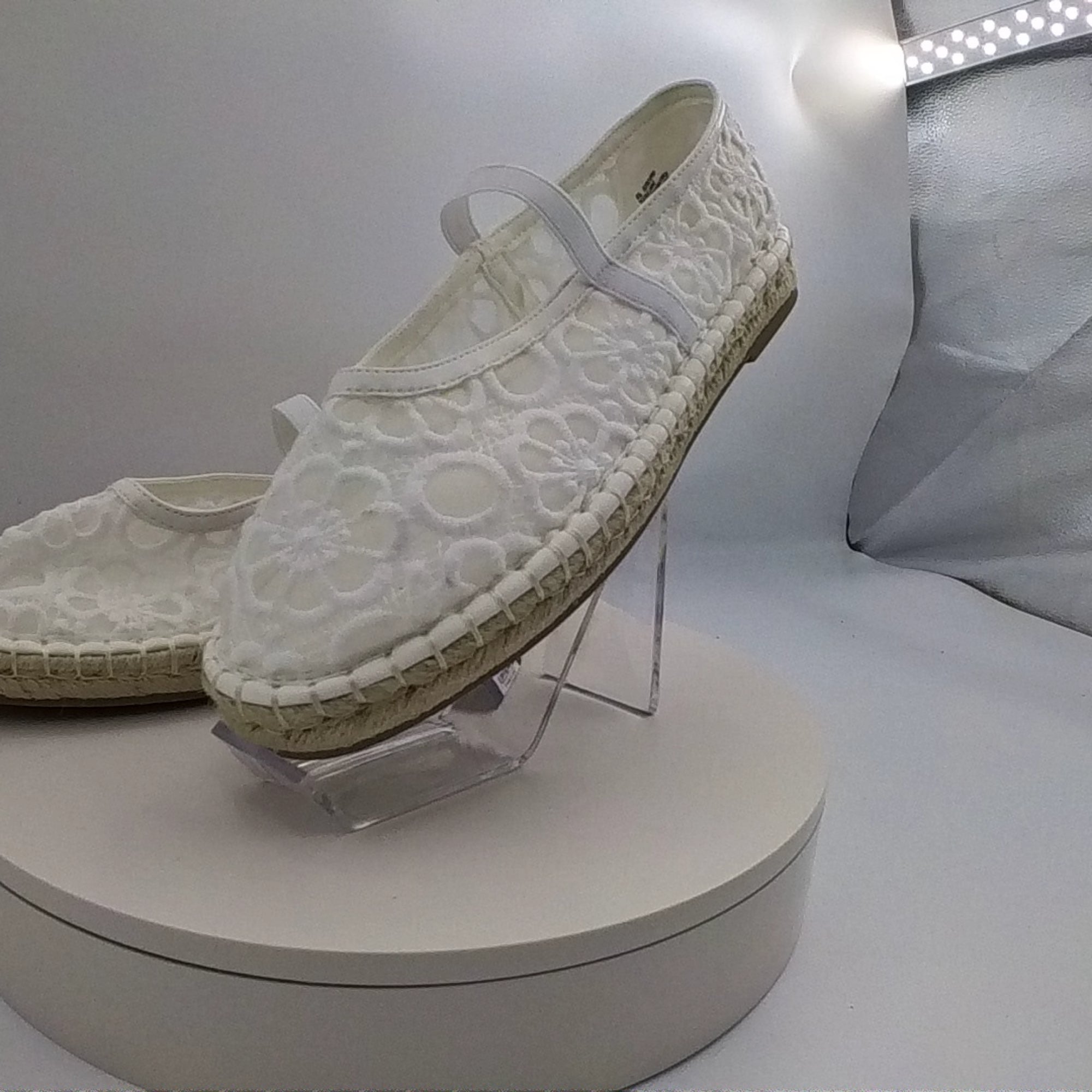 Women's Celia Floral Lace Mary Jane Espadrille Flat With Memory Foam Insole - Universal Thread White 9.5: Breathable Mesh, Pull-On Style