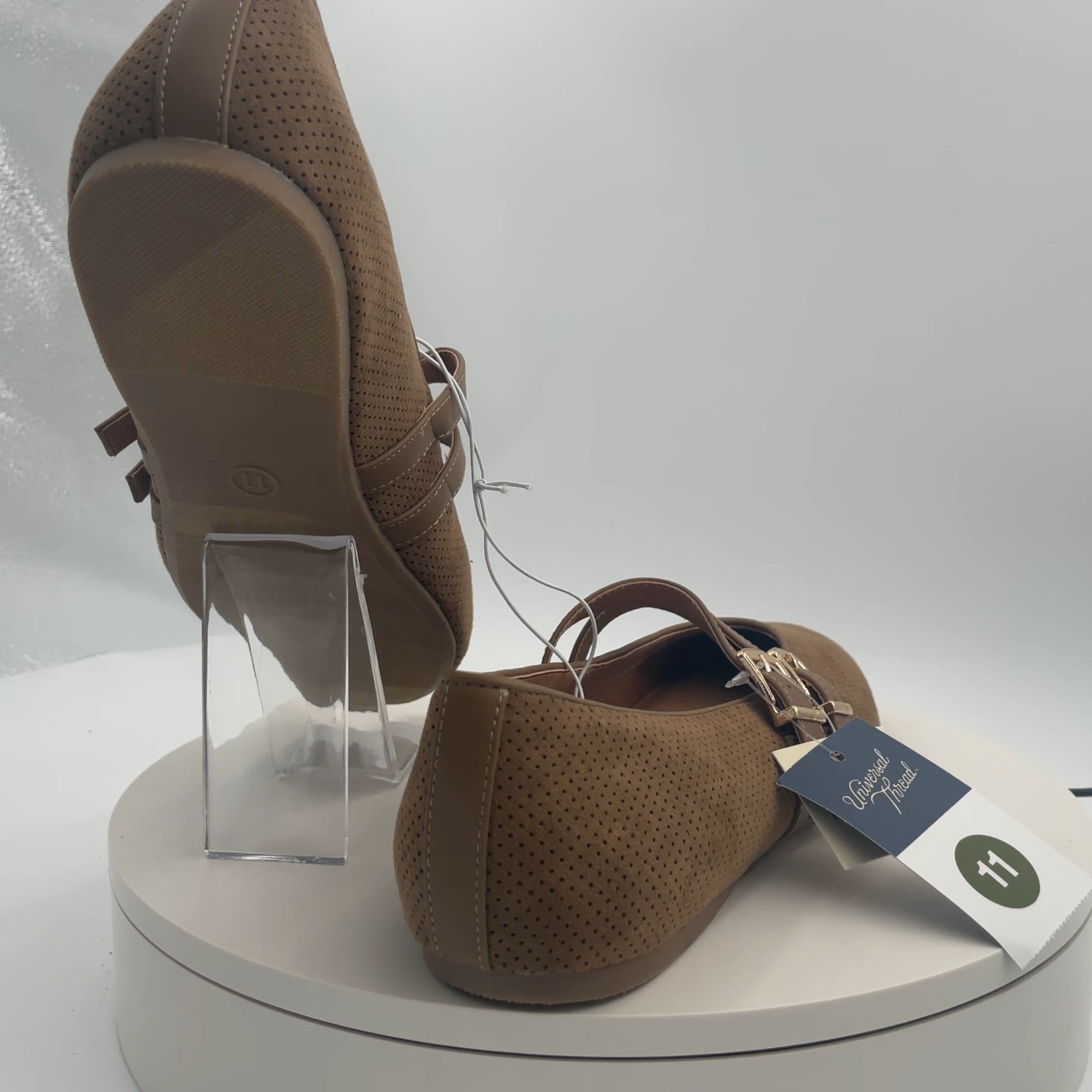 Women’s Henrietta Double Strap Mary Jane Flats With Memory Foam Insole – Universal Thread Taupe 11