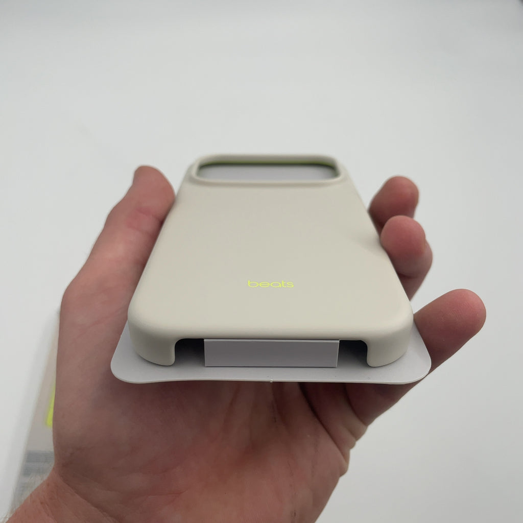 Beats Iphone 17 Pro Case With Magsafe And Camera Control — Lime Stone