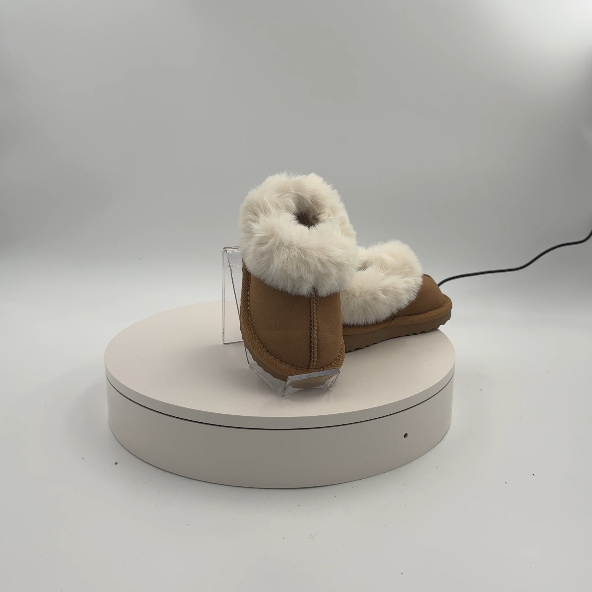 Kids' Inez Scuff Slipper - Cat & Jack Brown 2