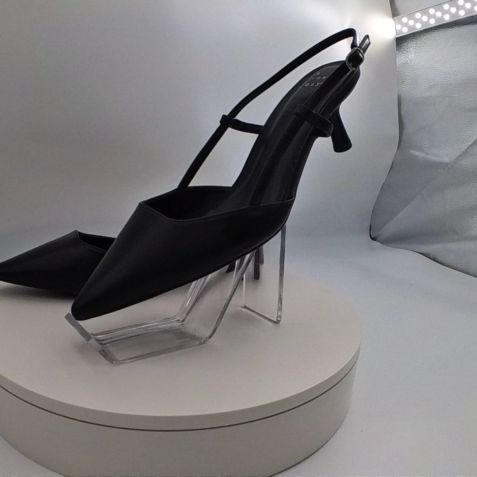 Women's Annette Slingback Heels - A New Day Black 8.5 - Used Good U001