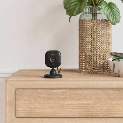 Blink Mini 2 1080P Security Camera With Built-In Mic - Black
