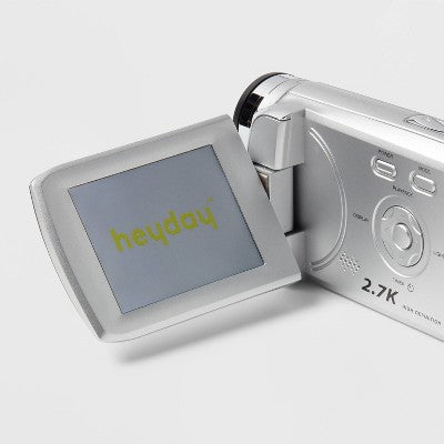 8Mp Camcorder - Heyday Silver: Built-In Microphone, 512Gb Storage, 2.7K Video