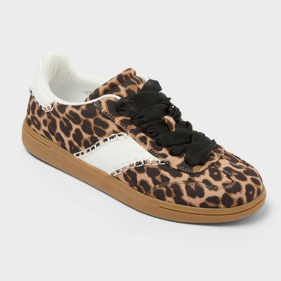 Women’s Spencer Fashion Sneakers with Memory Foam Insole – Universal Thread Dark Brown 9.5