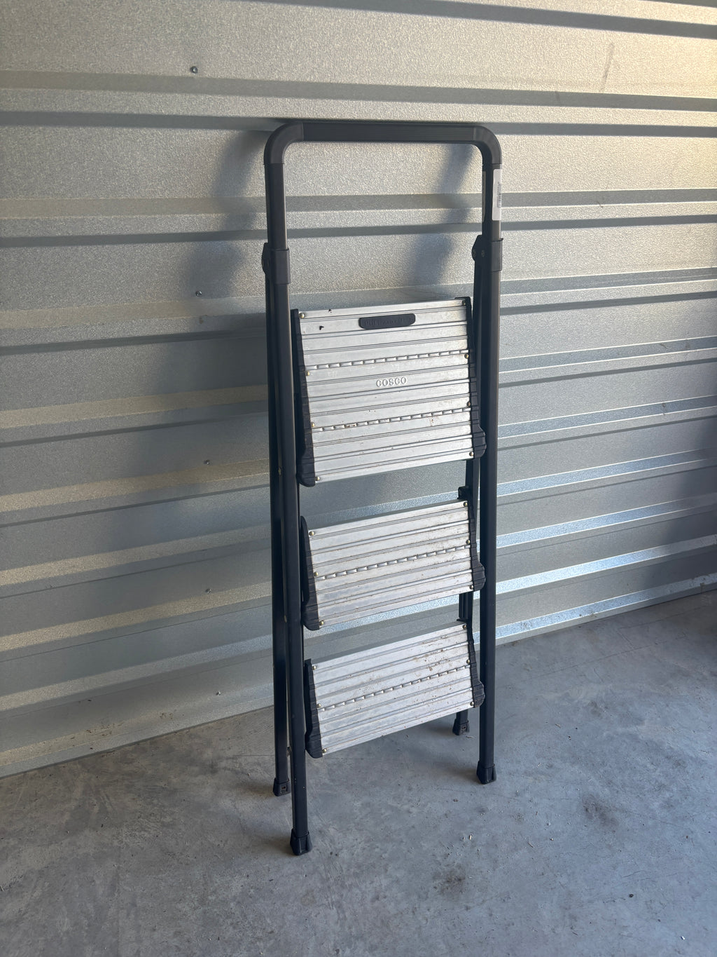 Cosco Modern 3-Step Stool