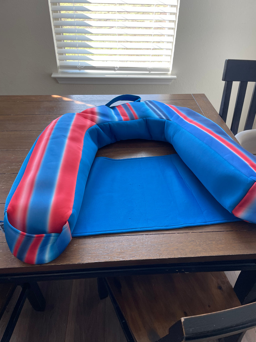 Big Joe Noodle Sling Pool Float – Bean-Filled, Like New