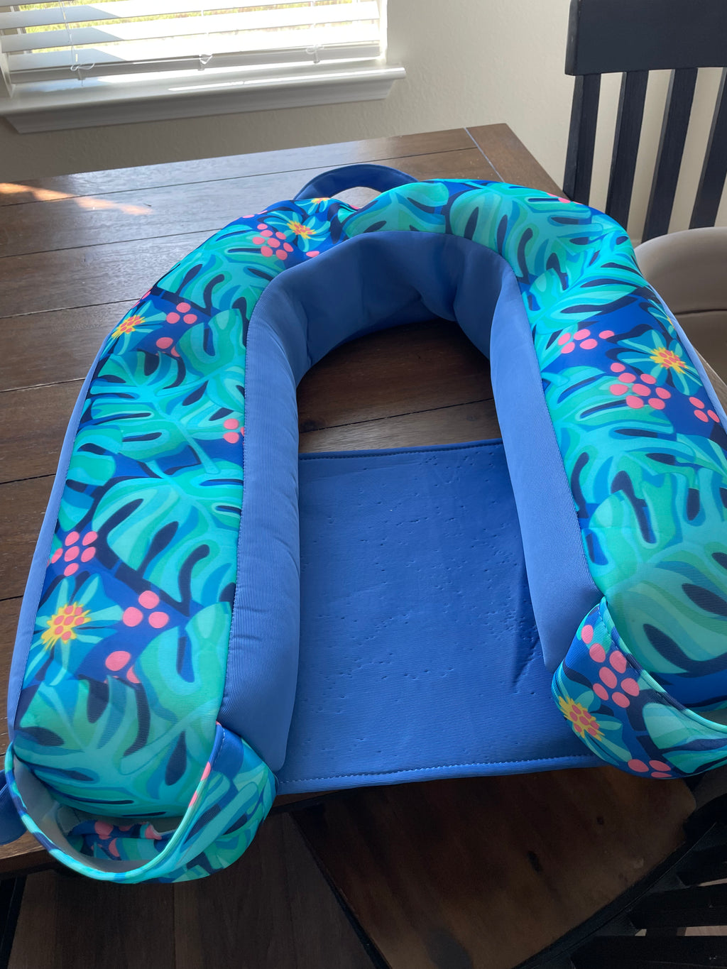 Big Joe Noodle Sling Pool Float – Bean-Filled, Like New