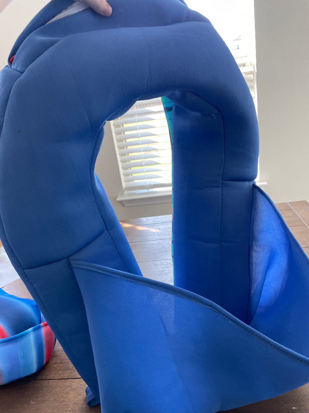 Big Joe Noodle Sling Pool Float – Bean-Filled, Like New